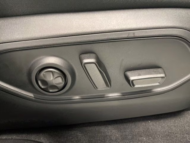 2026 Silver Zynith Jeep Grand Cherokee Limited 4X4 SUV