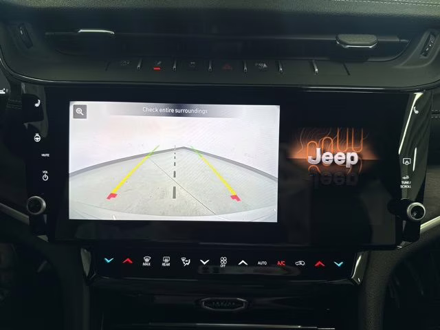 2026 Silver Zynith Jeep Grand Cherokee Limited 4X4 SUV