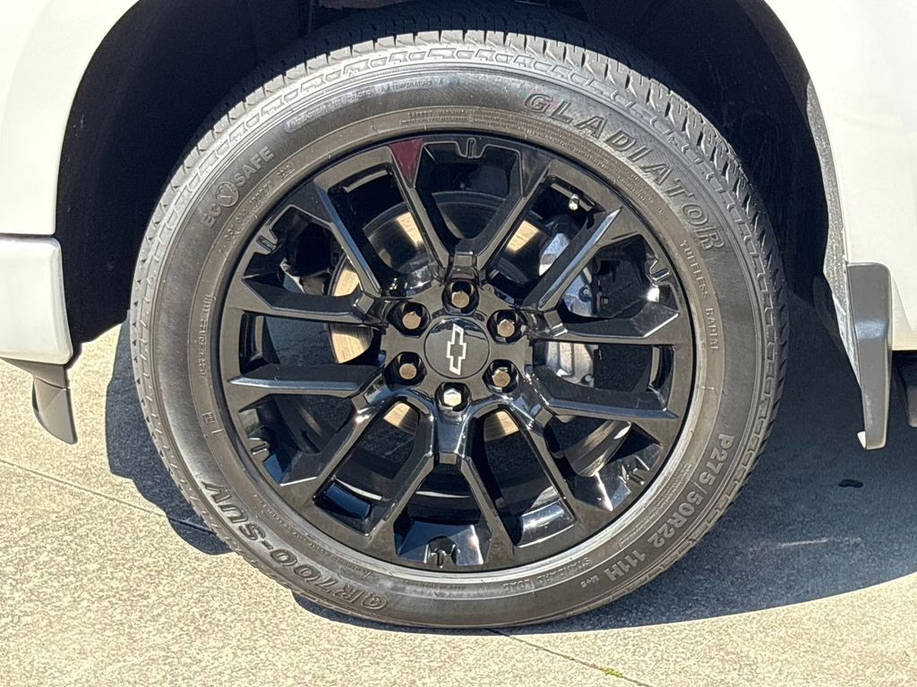 2023 Iridescent Pearl Tricoat Chevrolet Silverado 1500 High Country 4X4 Truck