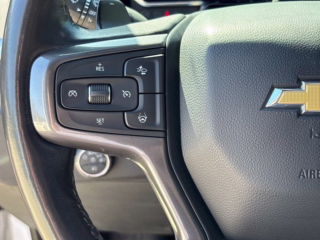 2023 Iridescent Pearl Tricoat Chevrolet Silverado 1500 High Country 4X4 Truck
