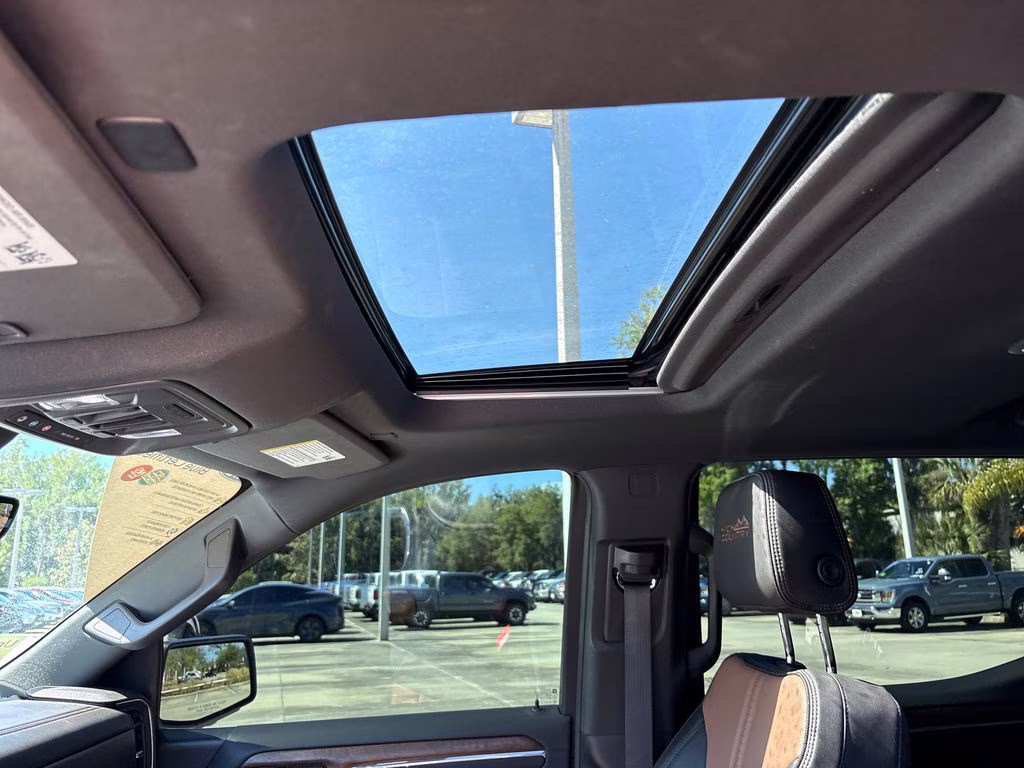 2023 Iridescent Pearl Tricoat Chevrolet Silverado 1500 High Country 4X4 Truck