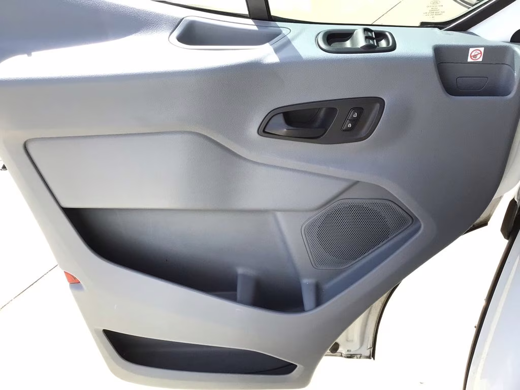 2019 Oxford White Ford Transit-350 XL RWD Crossover