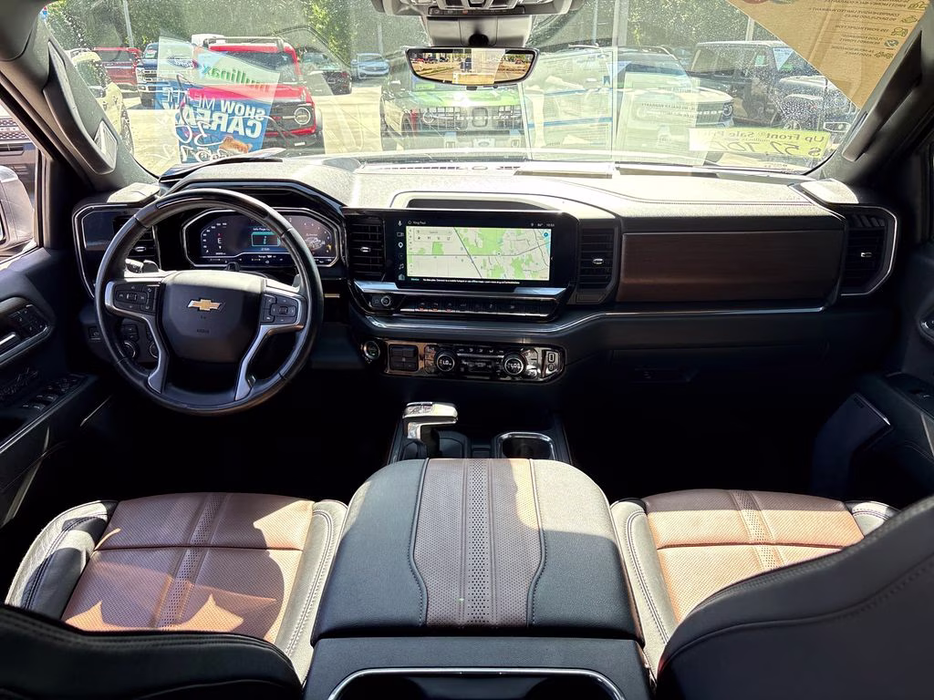2023 Iridescent Pearl Tricoat Chevrolet Silverado 1500 High Country 4X4 Truck