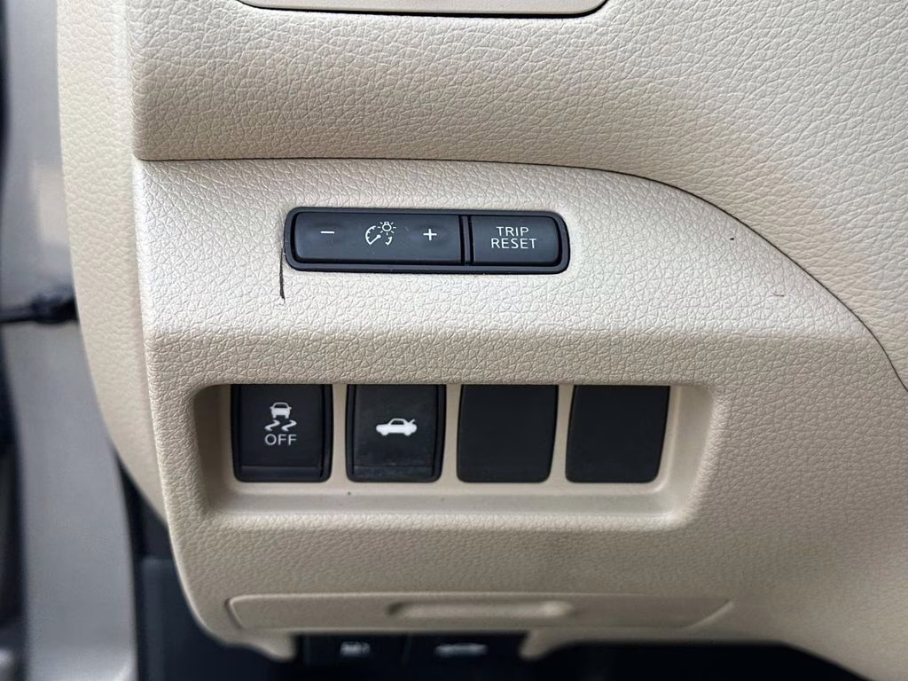 2015 Saharan Stone Nissan Altima 2.5 SV FWD Sedan