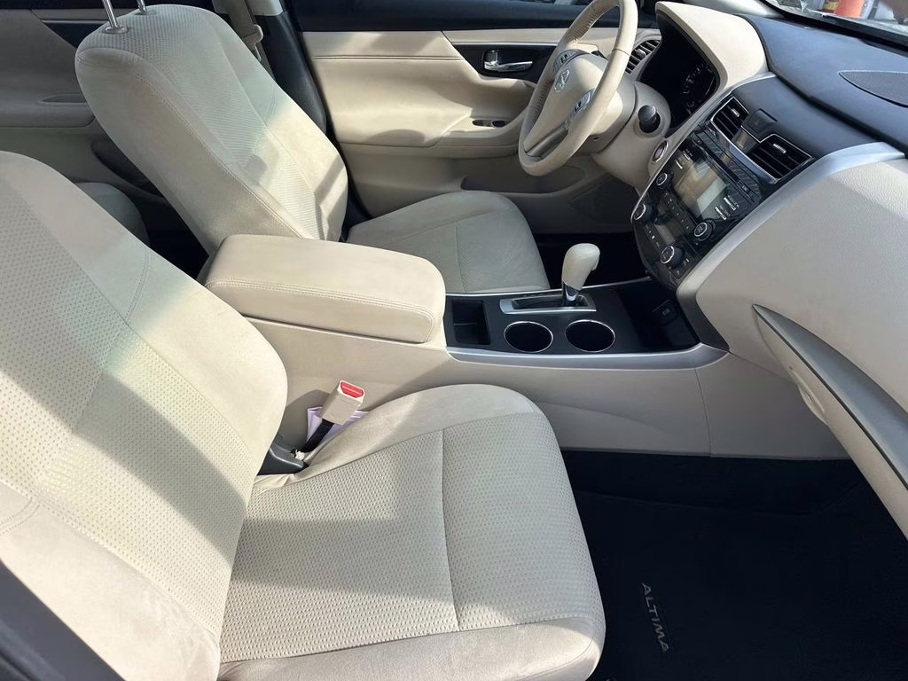 2015 Saharan Stone Nissan Altima 2.5 SV FWD Sedan