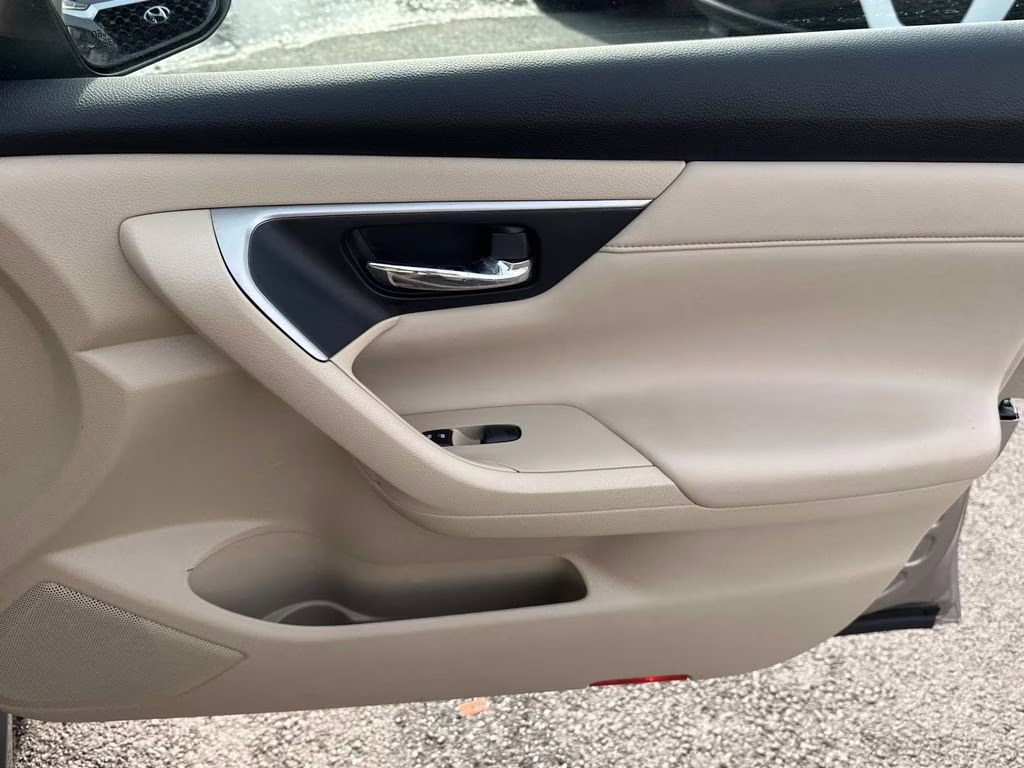 2015 Saharan Stone Nissan Altima 2.5 SV FWD Sedan