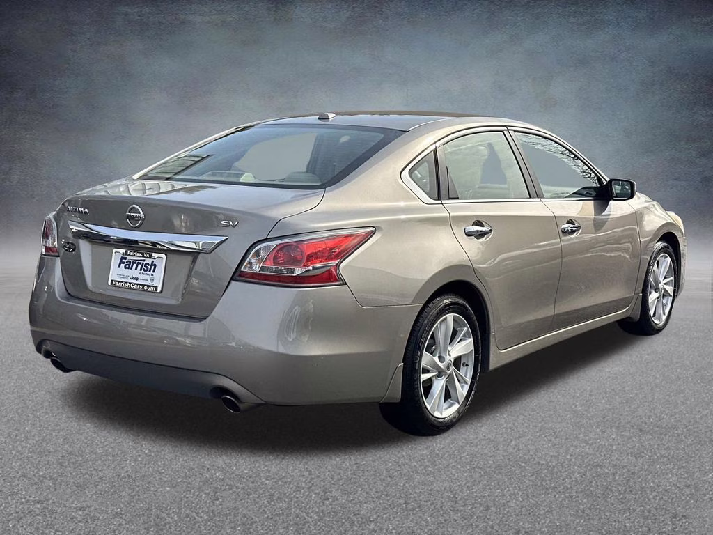 2015 Saharan Stone Nissan Altima 2.5 SV FWD Sedan