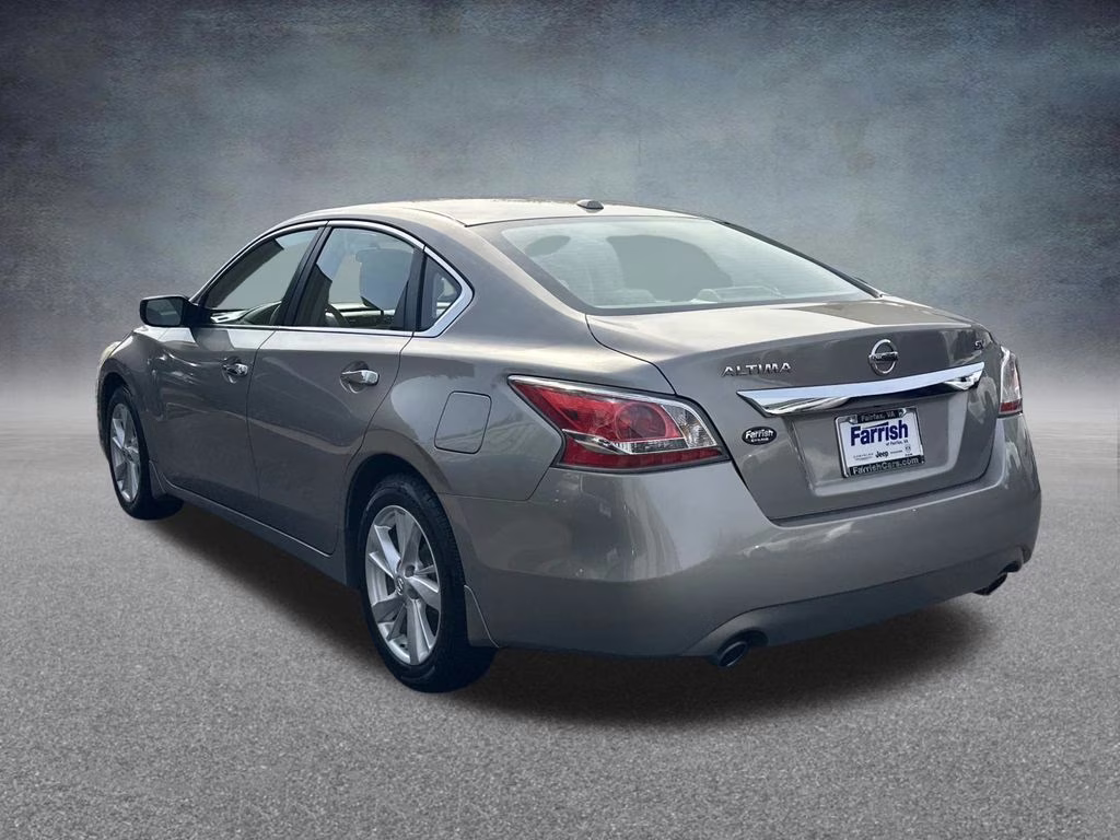 2015 Saharan Stone Nissan Altima 2.5 SV FWD Sedan