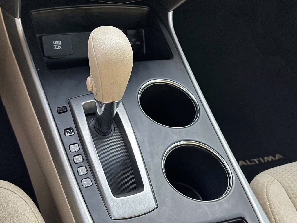 2015 Saharan Stone Nissan Altima 2.5 SV FWD Sedan