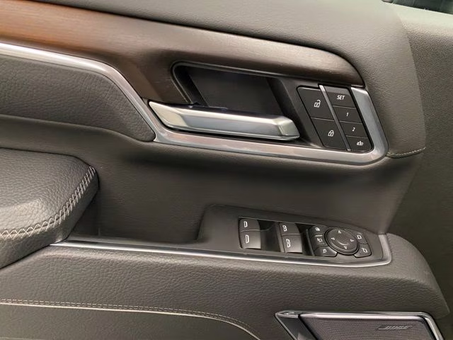 2025 Sterling Metallic GMC Sierra 2500HD Denali 4X4 Truck