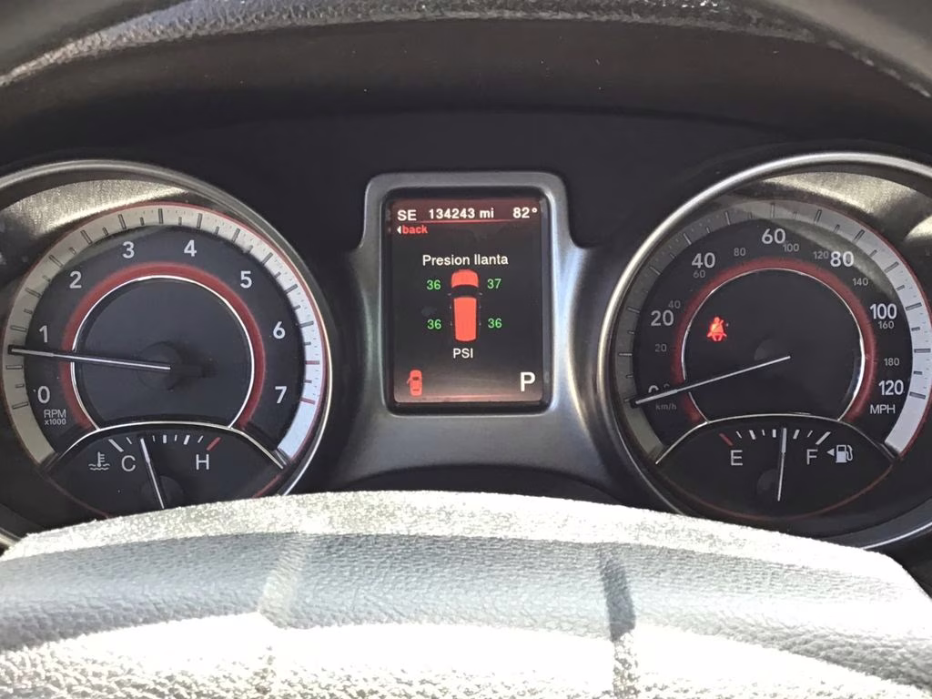 2017 Vice White Dodge Journey Crossroad FWD SUV