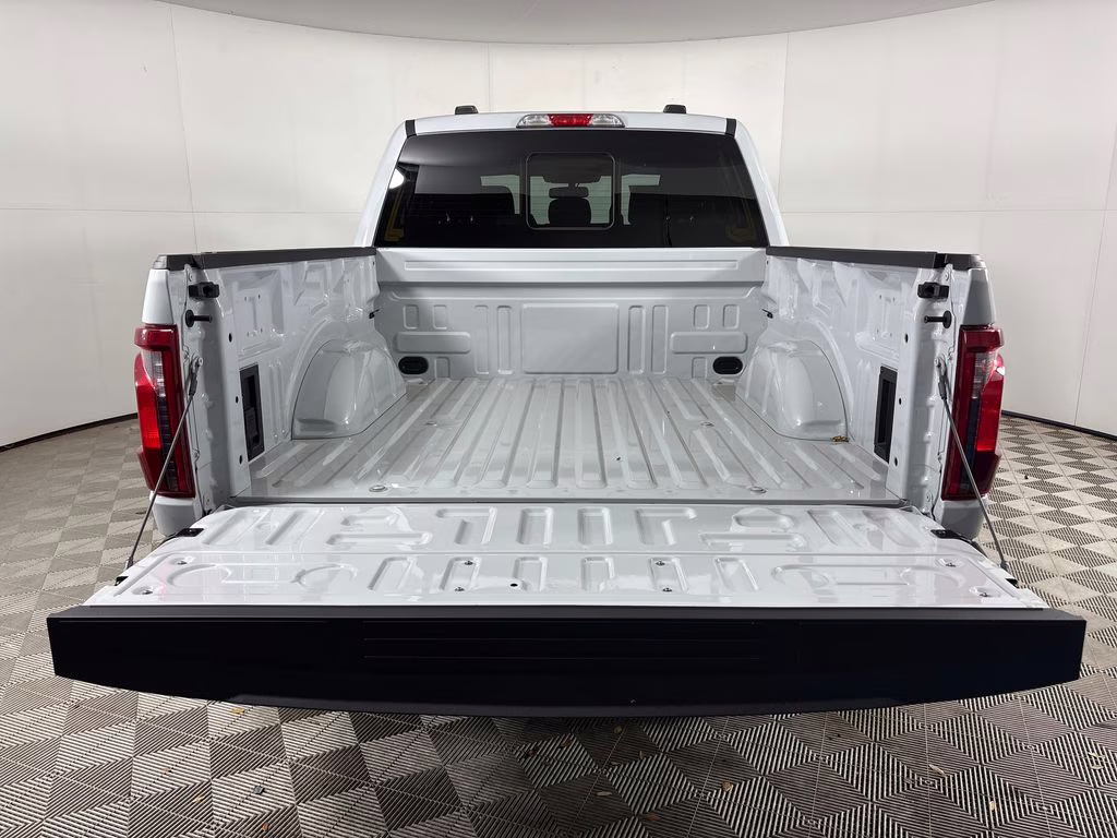 2026 Avalanche Ford F-150 XLT 4X4 Truck