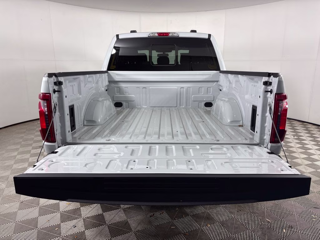 2026 Avalanche Ford F-150 XLT 4X4 Truck