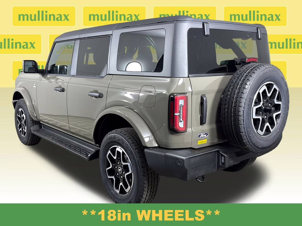 2026 Gray Ford Bronco Outer Banks 4X4 SUV