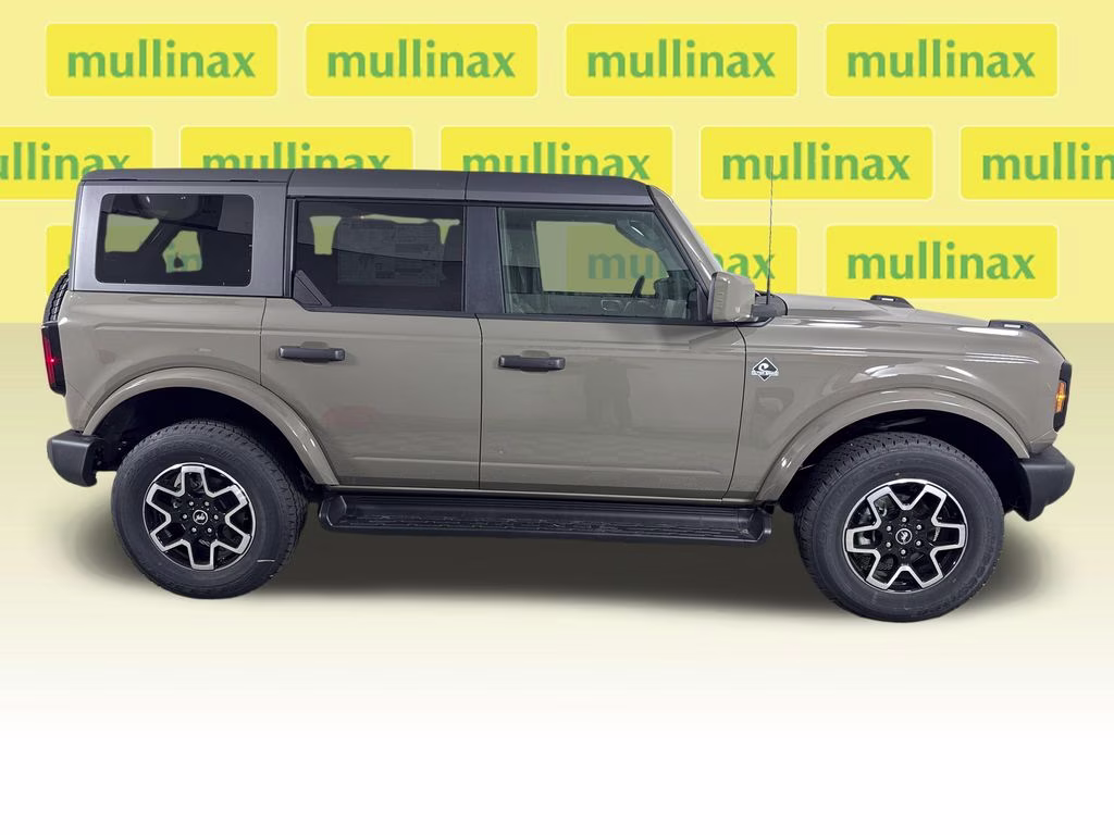 2026 Marsh Gray Ford Bronco Outer Banks 4X4 SUV