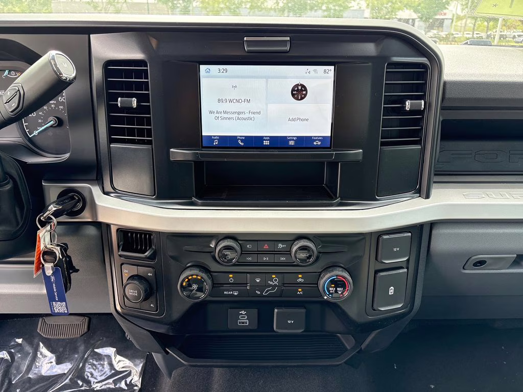 2026 Oxford White Ford Super Duty F-350 SRW XL 4X4 Truck