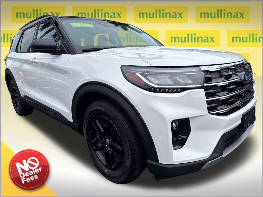 2026 Star White Metallic Tri-Coat Ford Explorer Active RWD SUV
