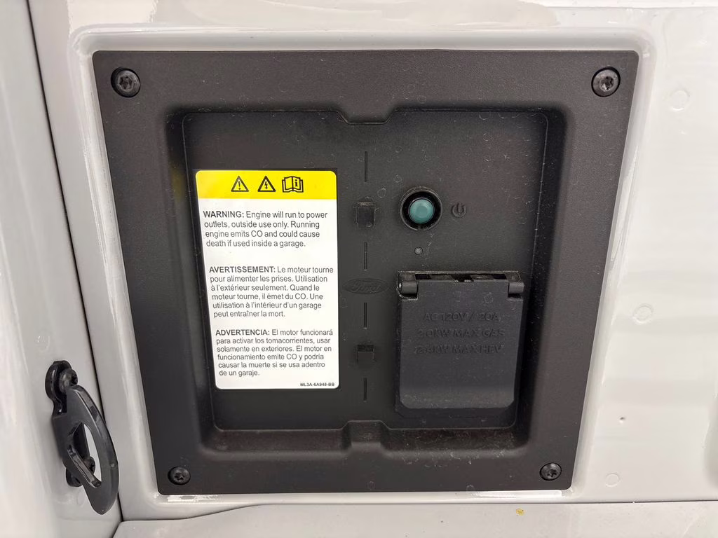 2026 Avalanche Ford F-150 XLT 4X4 Truck