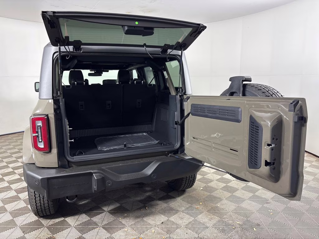 2026 Gray Ford Bronco Outer Banks 4X4 SUV