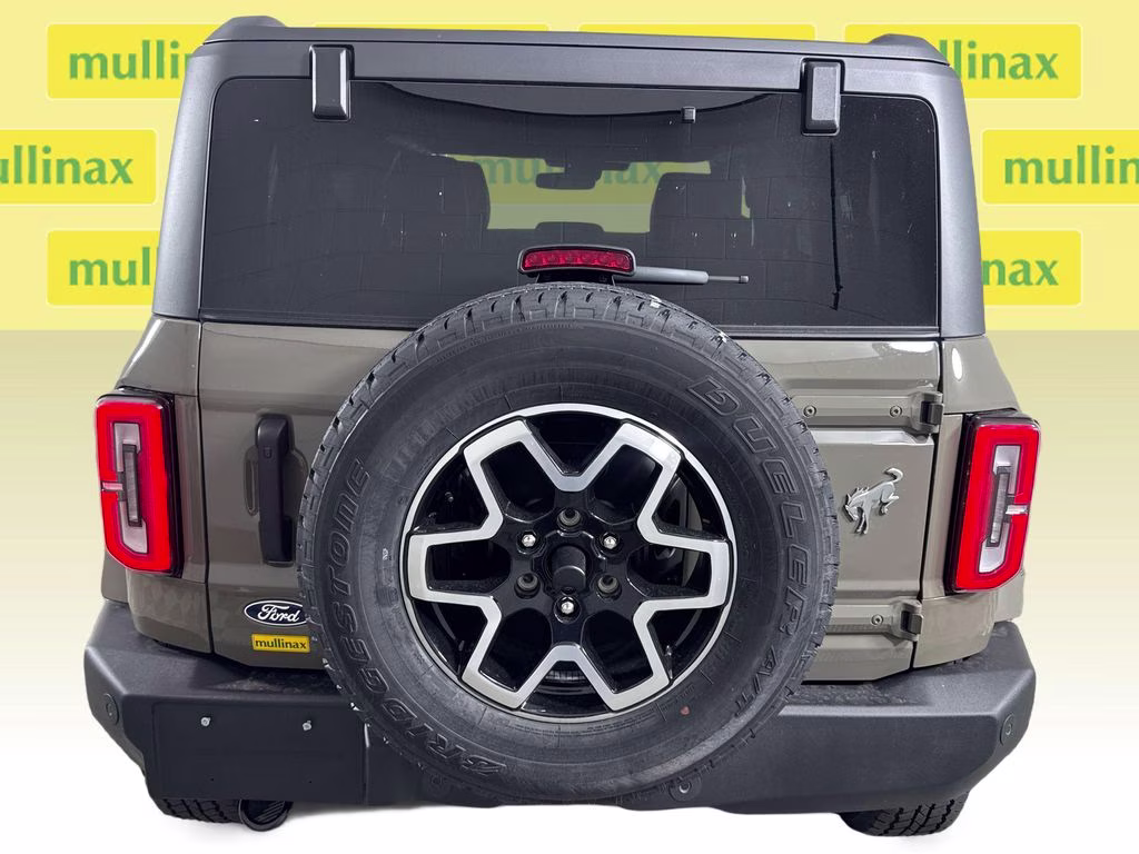 2026 Marsh Gray Ford Bronco Outer Banks 4X4 SUV