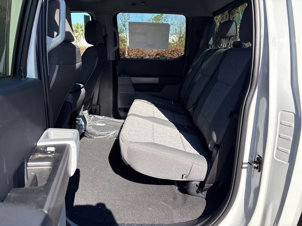 2026 Avalanche Ford Super Duty F-250 SRW XL 4X4 Truck