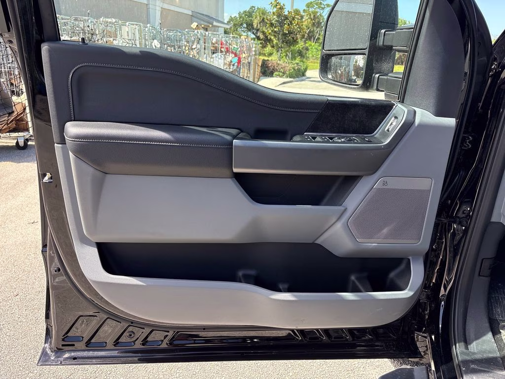 2026 Agate Black Metallic Ford Super Duty F-250 SRW XLT 4X4 Truck