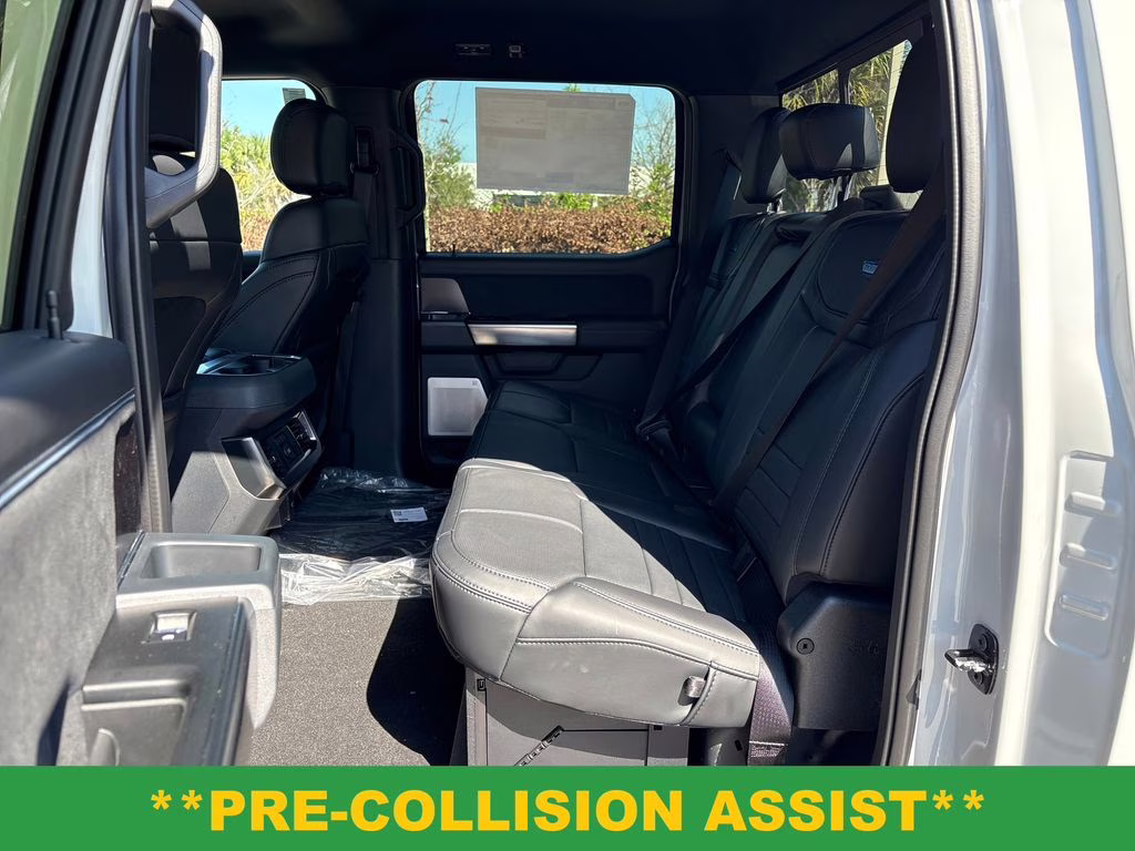 2026 Avalanche Ford Super Duty F-350 SRW Platinum 4X4 Truck