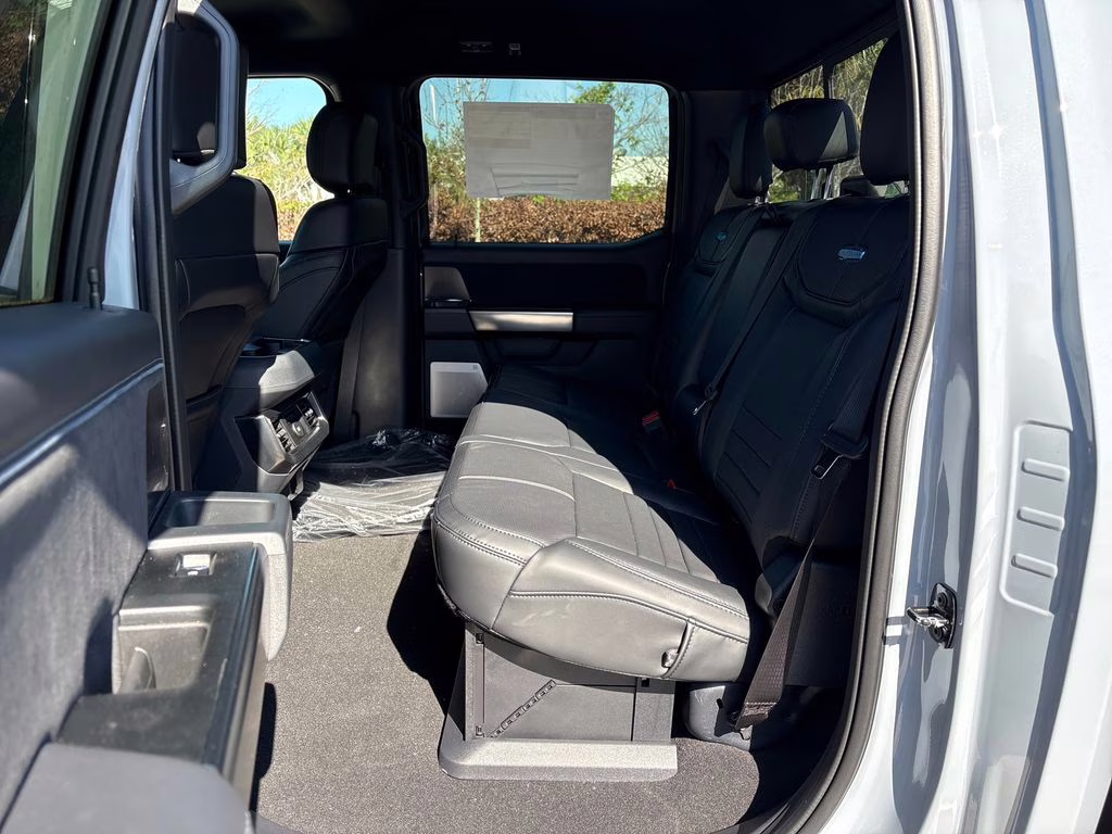 2026 Glacier Gray Metallic TriCoat Ford Super Duty F-350 SRW Platinum 4X4 Truck