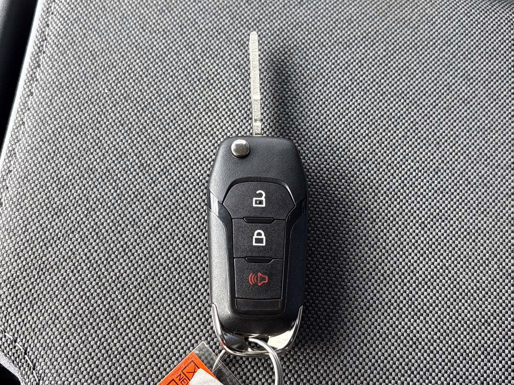 2026 Oxford White Ford Super Duty F-350 SRW XL 4X4 Truck