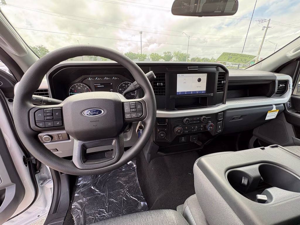 2026 Oxford White Ford Super Duty F-350 SRW XL 4X4 Truck