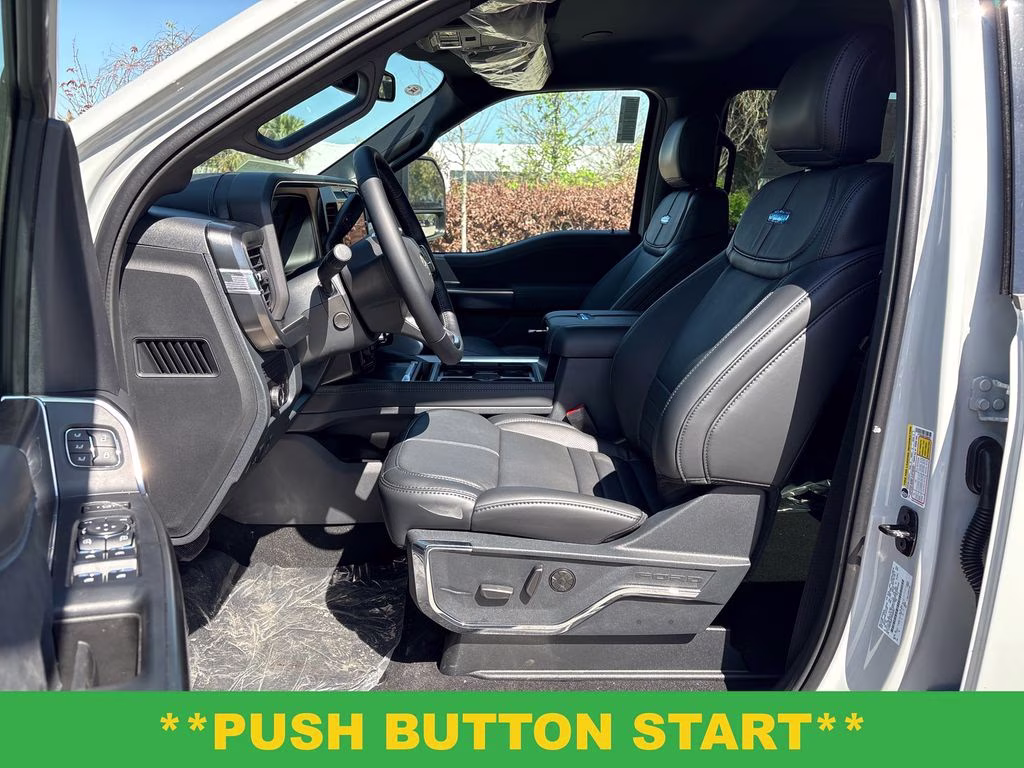 2026 Avalanche Ford Super Duty F-350 SRW Platinum 4X4 Truck