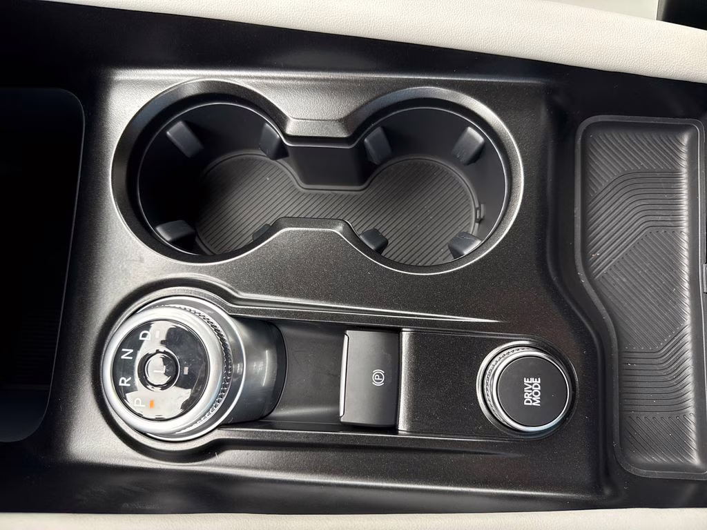 2026 Star White Metallic Tri-Coat Ford Explorer Active RWD SUV