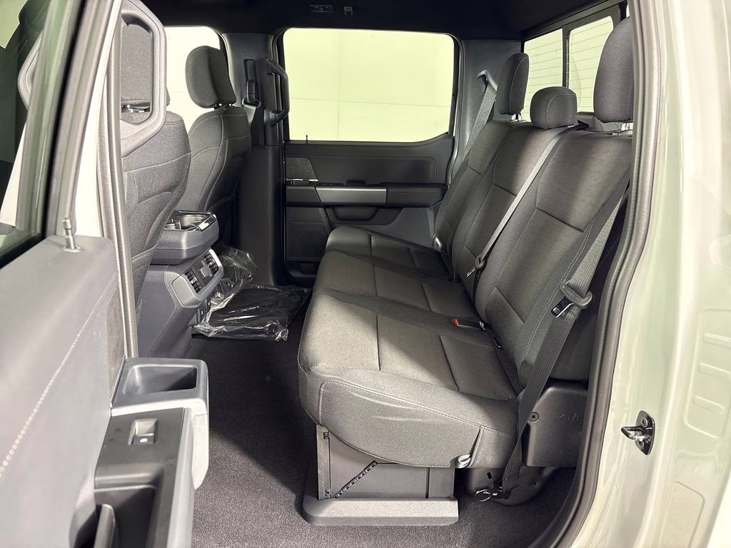 2026 Avalanche Ford F-150 XLT 4X4 Truck