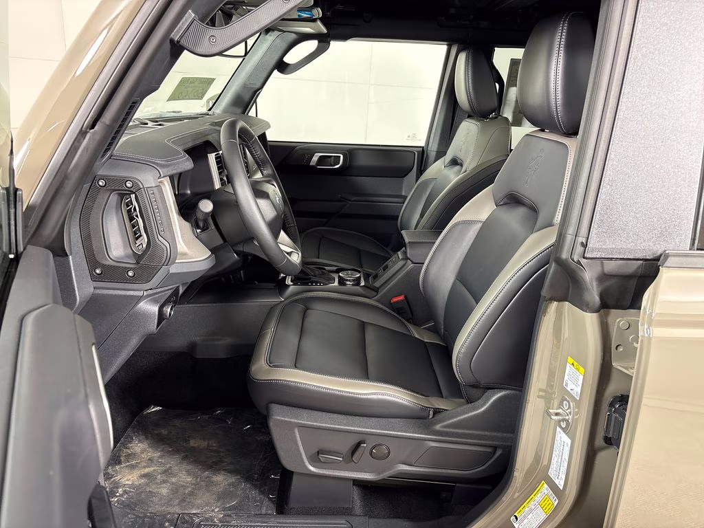 2026 Gray Ford Bronco Outer Banks 4X4 SUV