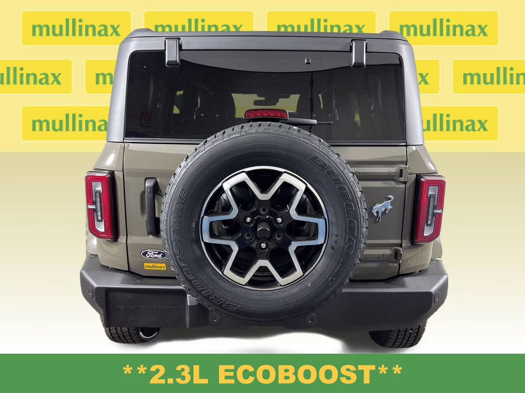 2026 Gray Ford Bronco Outer Banks 4X4 SUV