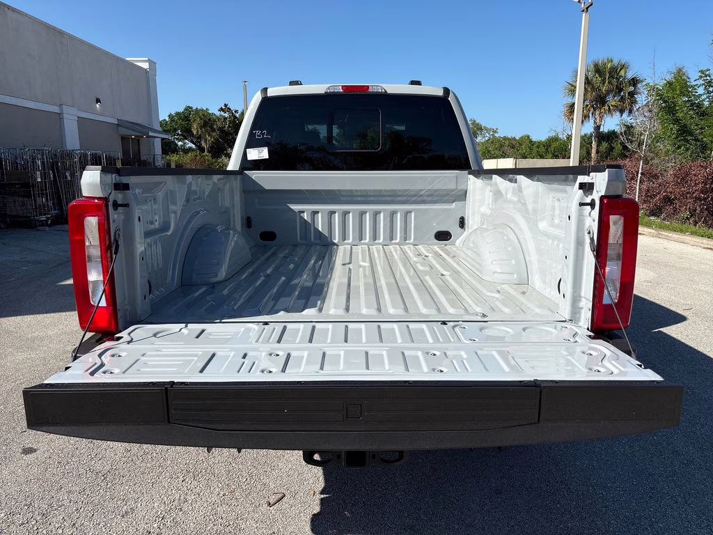 2026 Avalanche Ford Super Duty F-250 SRW XL 4X4 Truck