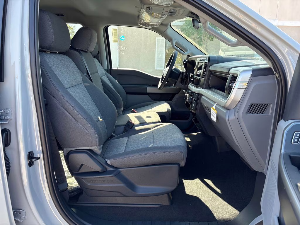 2026 Avalanche Ford Super Duty F-250 SRW XL 4X4 Truck