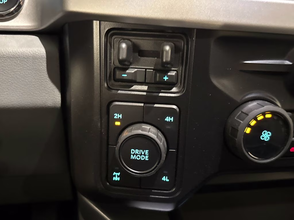 2026 Agate Black Metallic Ford Super Duty F-250 SRW XLT 4X4 Truck