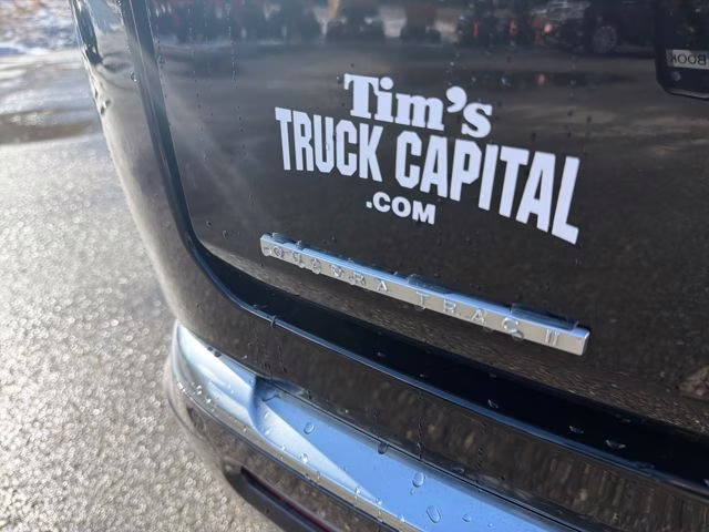 2022 Diamond Black Crystal Pearlcoat Jeep Wagoneer Series III 4X4 SUV