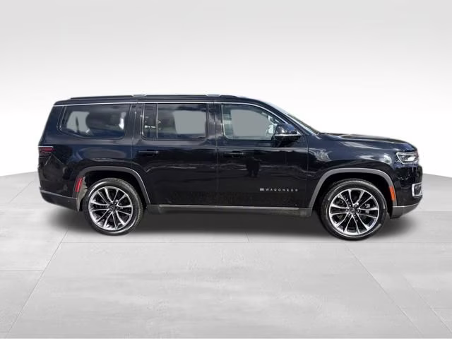 2022 Diamond Black Crystal Pearlcoat Jeep Wagoneer Series III 4X4 SUV