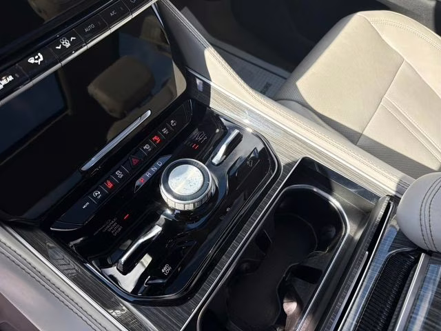 2022 Diamond Black Crystal Pearlcoat Jeep Wagoneer Series III 4X4 SUV