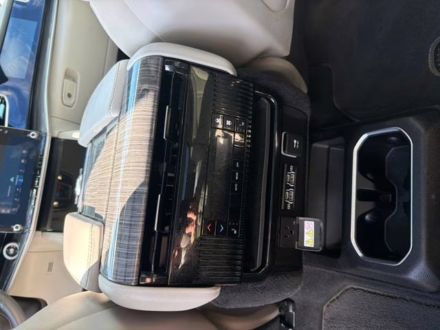 2022 Diamond Black Crystal Pearlcoat Jeep Wagoneer Series III 4X4 SUV