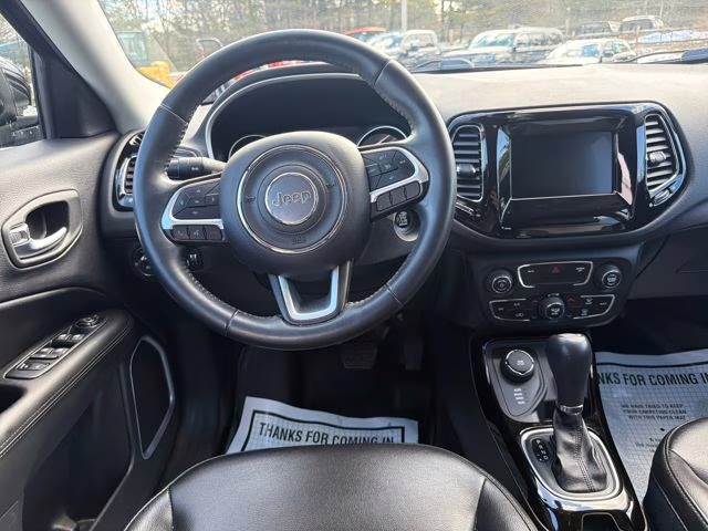 2018 Diamond Black Crystal Pearlcoat Jeep Compass Altitude 4X4 SUV