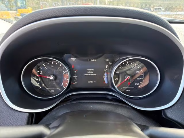 2018 Diamond Black Crystal Pearlcoat Jeep Compass Altitude 4X4 SUV