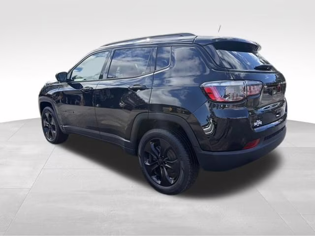 2018 Diamond Black Crystal Pearlcoat Jeep Compass Altitude 4X4 SUV