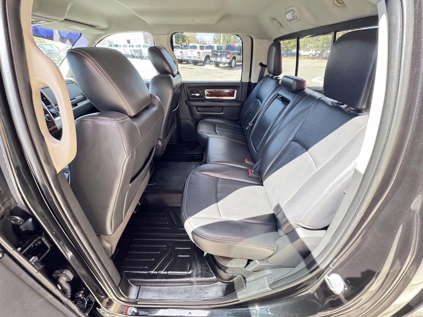 2011 Brilliant Black Crystal Pearl Ram 3500 Laramie 4X4 Truck