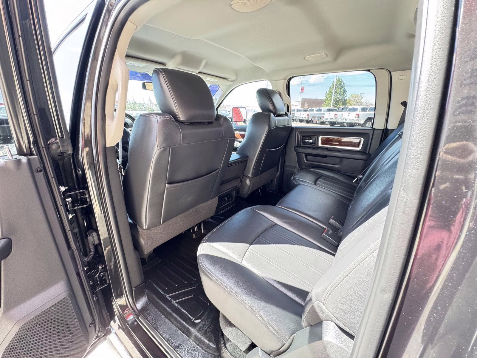 2011 Brilliant Black Crystal Pearl Ram 3500 Laramie 4X4 Truck