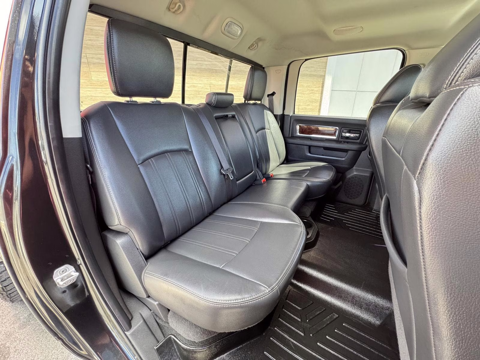 2011 Brilliant Black Crystal Pearl Ram 3500 Laramie 4X4 Truck