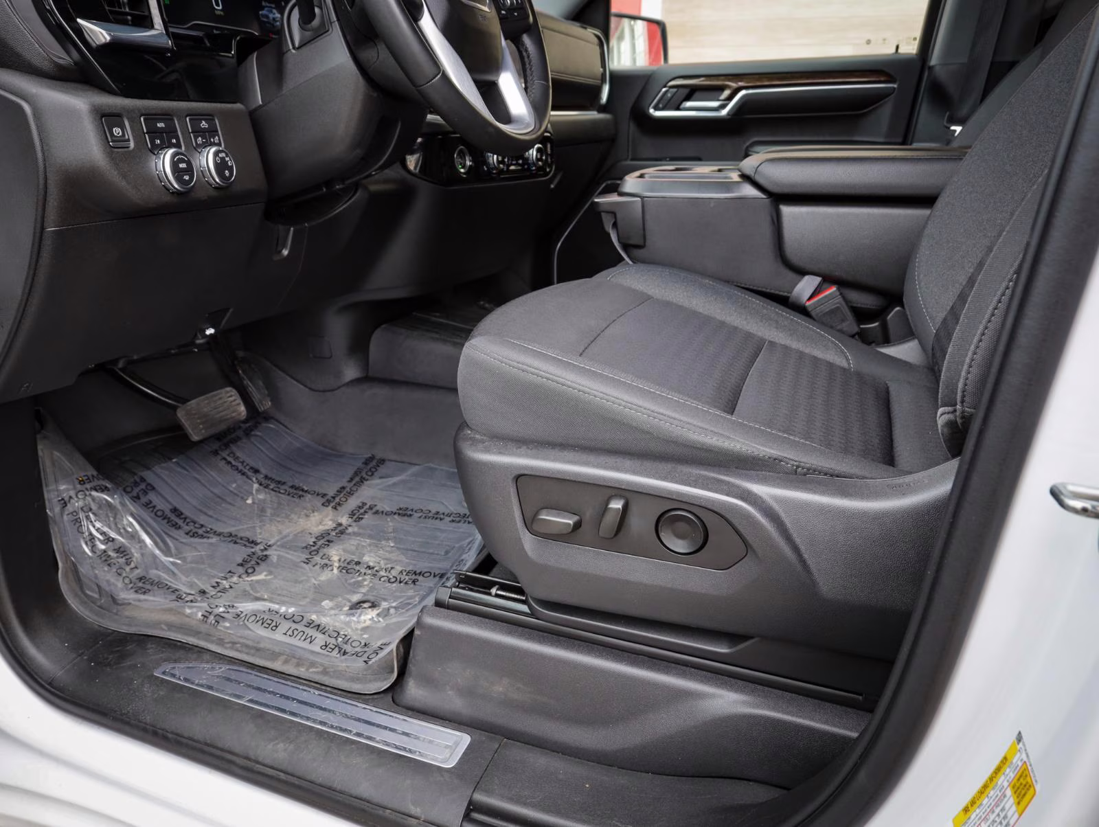 2023 Summit White GMC Sierra 1500 SLE 4X4 Truck