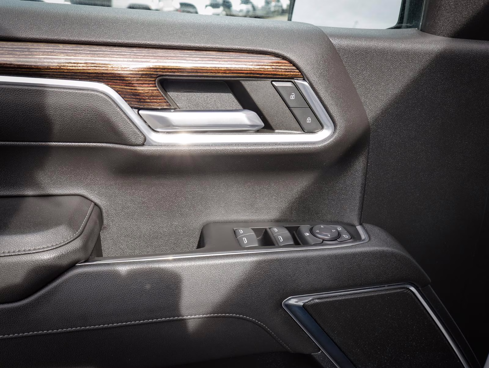 2023 Summit White GMC Sierra 1500 SLE 4X4 Truck